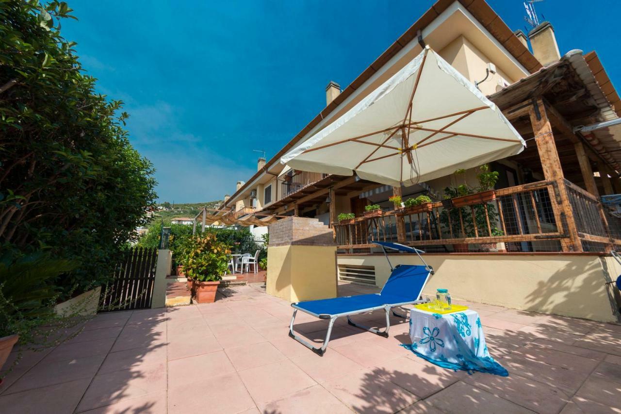 Bed & Breakfast Hotel California Terracina Exteriör bild